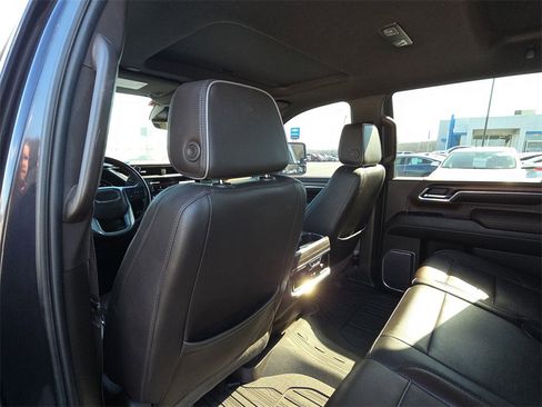 Used 2024 GMC Sierra 2500 Denali w/ Denali Reserve Package image 30