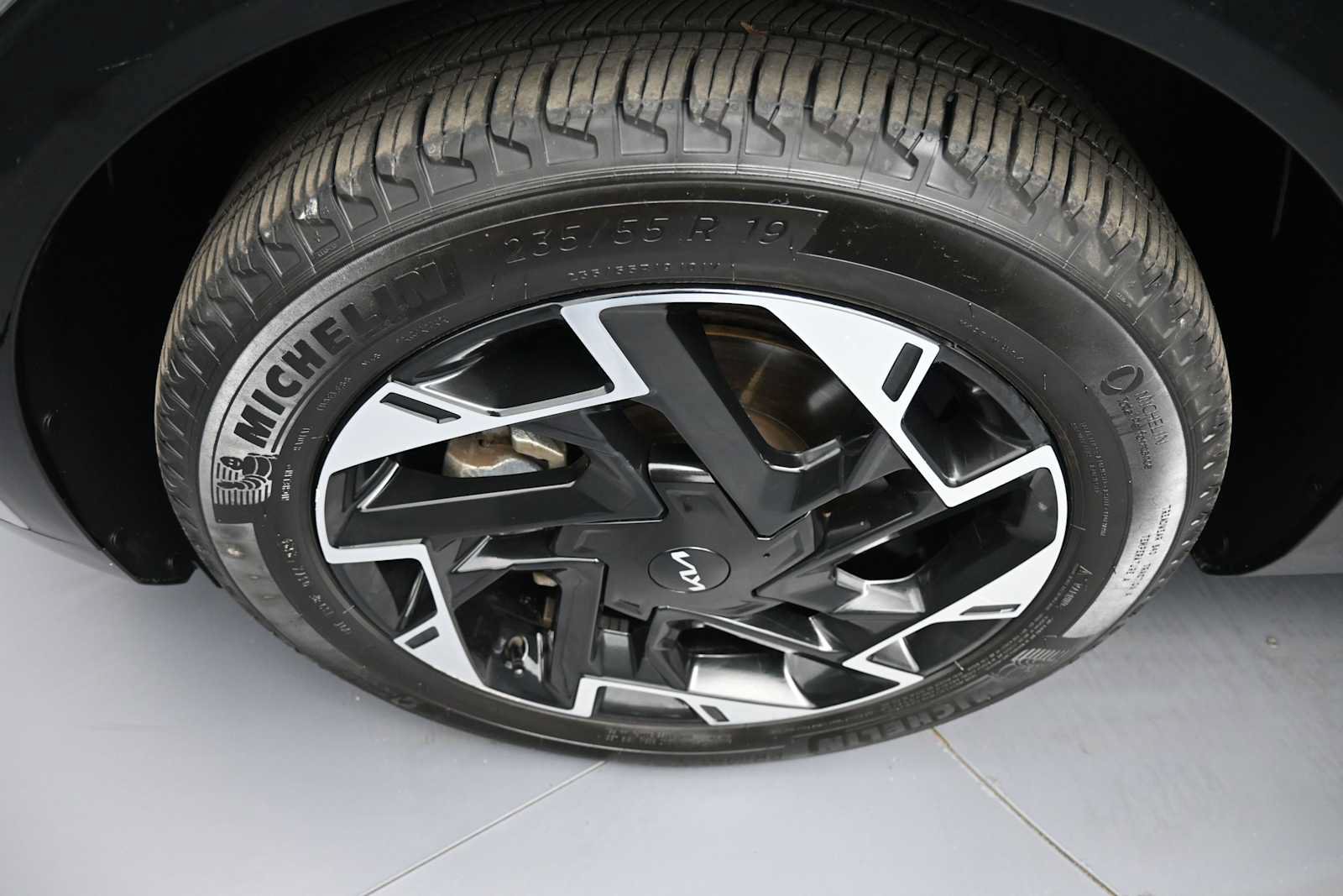 Used 2025 Kia Sportage SX FWD image 13