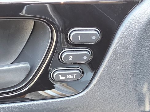 New 2026 Honda Odyssey Touring image 17