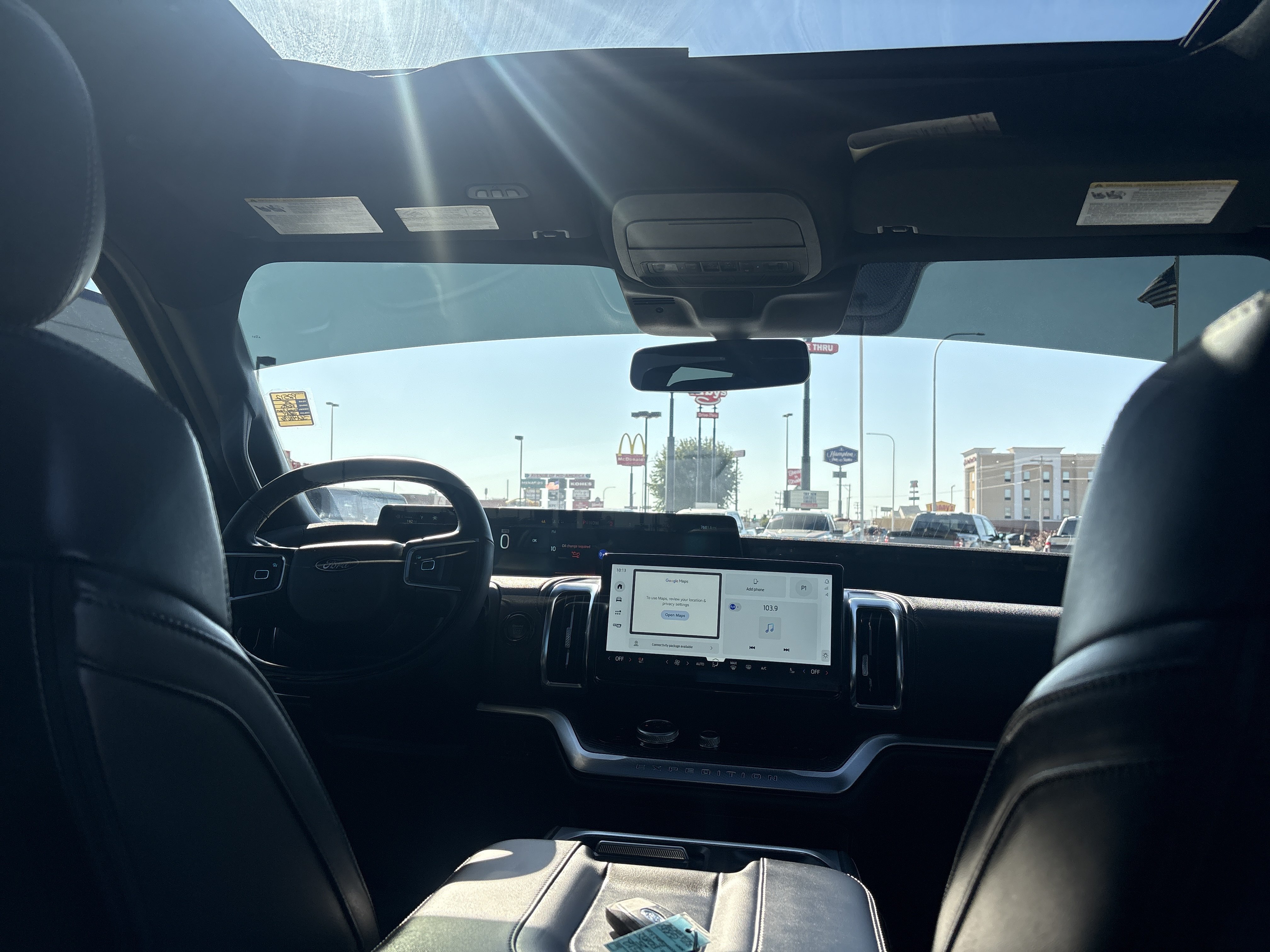 Used 2025 Ford Expedition Platinum w/ Stealth Appearance Package AWD/4WD image 12
