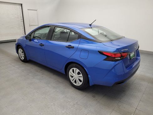 Used 2021 Nissan Versa S FWD image 3