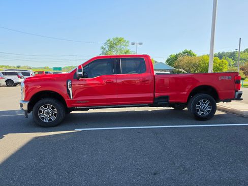 Used 2023 Ford F350 Lariat w/ Lariat Ultimate Package AWD/4WD image 6