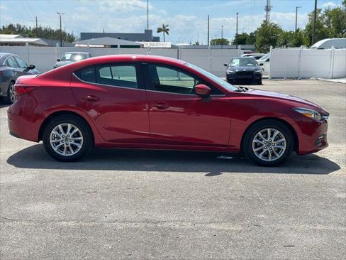Used 2018 MAZDA MAZDA3 Sport w/ Preferred Equipment Package FWD image 9