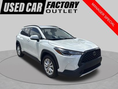 Used 2024 Toyota Corolla Cross LE w/ Moonroof Package