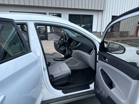 Used 2017 Hyundai Tucson SE image 10