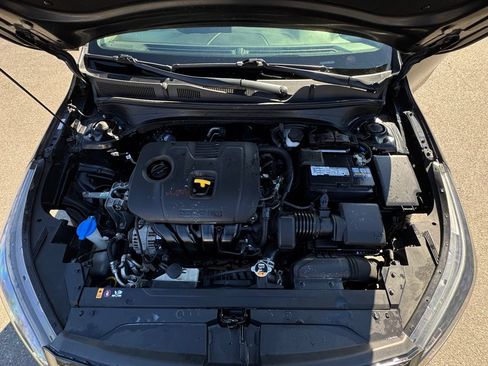 Used 2022 Kia Forte LXS FWD image 14