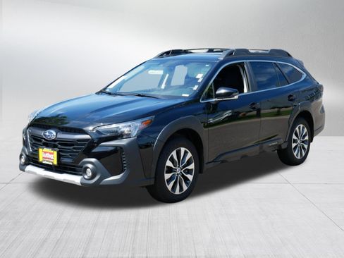 Used 2024 Subaru Outback Limited AWD/4WD image 3