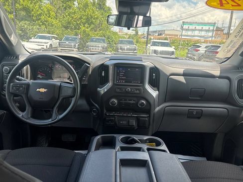 Used 2024 Chevrolet Silverado 1500 Custom AWD/4WD image 17