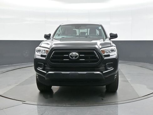 Used 2020 Toyota Tacoma SR image 2