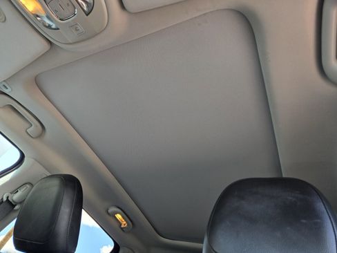 Used 2018 Jeep Compass Latitude w/ Popular Equipment Group image 9