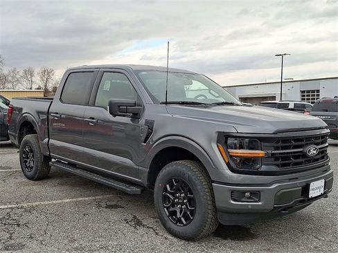 New 2025 Ford F150 XLT w/ Equipment Group 302A MID image 2