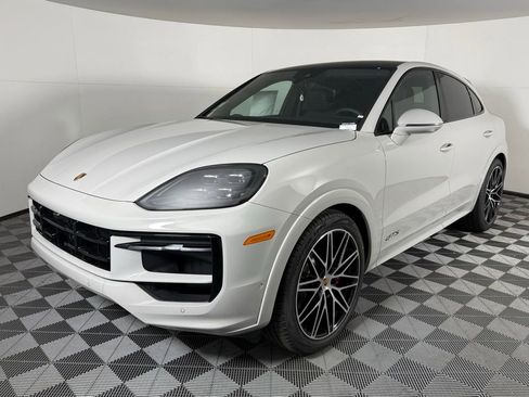 New 2026 Porsche Cayenne GTS image 1
