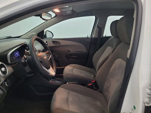 Used 2019 Chevrolet Sonic LT FWD image 17