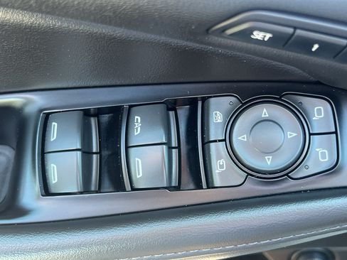 Used 2019 Buick Enclave Avenir w/ Avenir Technology Package AWD/4WD image 13