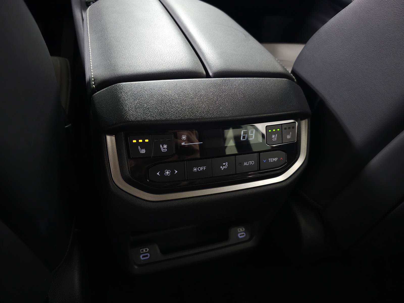 Certified 2025 Lexus TX 350 AWD w/ Technology Package image 38