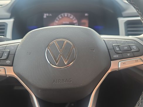 Used 2022 Volkswagen Atlas SE AWD/4WD image 12