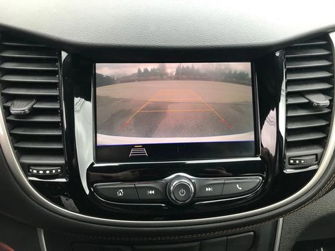 Used 2020 Chevrolet Trax LT image 17