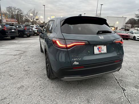 Used 2024 Honda HR-V Sport image 6