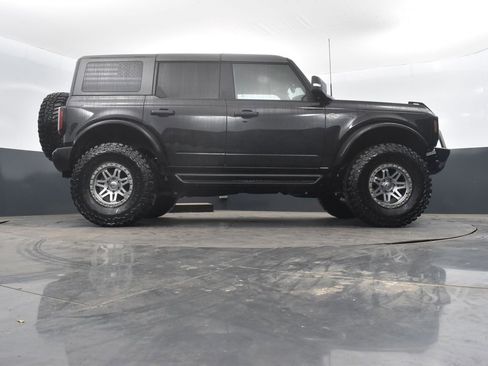 Used 2024 Ford Bronco Wildtrak image 40