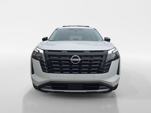 New 2026 Nissan Pathfinder SL image 8