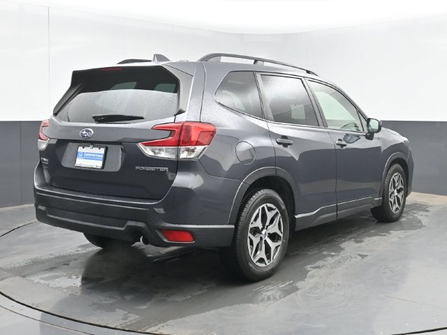 Used 2021 Subaru Forester Premium AWD/4WD image 10