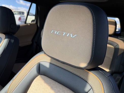 Used 2025 Chevrolet Equinox ACTIV w/ Safety and Technology Package image 48