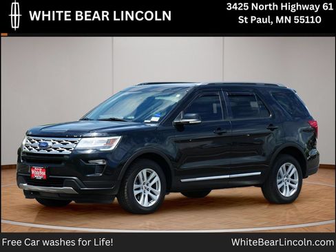 Used 2018 Ford Explorer XLT w/ Equipment Group 202A AWD/4WD image 1