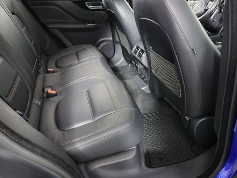 Used 2018 Jaguar F-PACE Prestige AWD/4WD image 23