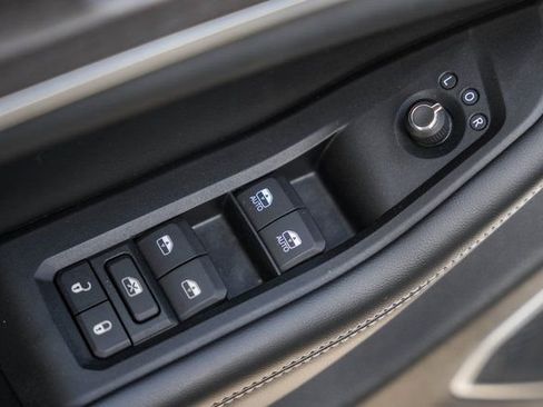 Used 2022 Jeep Grand Cherokee Limited 4xe image 46