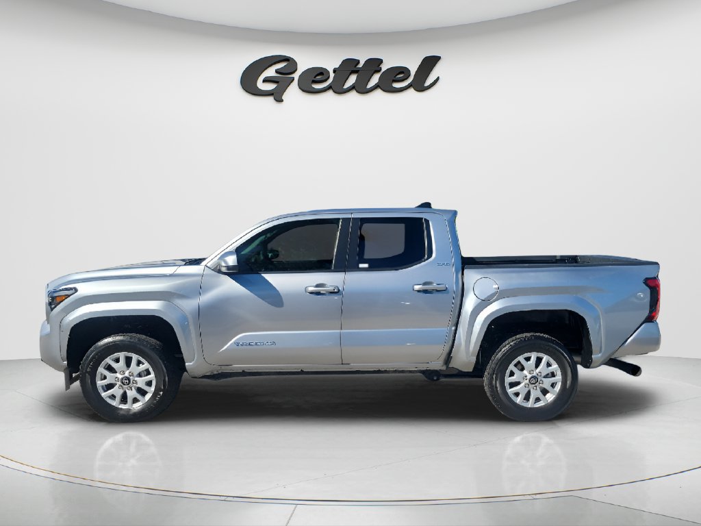 Used 2024 Toyota Tacoma SR5 RWD image 8