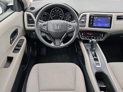 Used 2016 Honda HR-V EX image 11