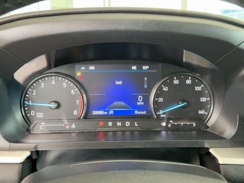 Used 2022 Ford Explorer XLT AWD/4WD image 13