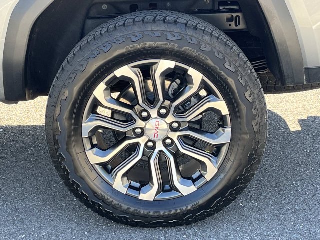 Used 2026 GMC Canyon Denali AWD/4WD image 13