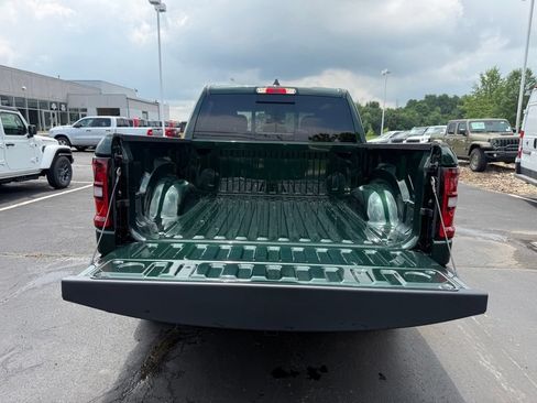 New 2026 RAM 1500 Express AWD/4WD image 43