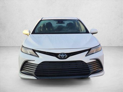 Used 2023 Toyota Camry LE FWD image 2
