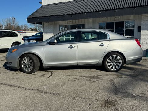 Used 2013 Lincoln MKS image 2
