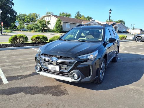 Used 2023 Subaru Outback Limited XT AWD/4WD image 34