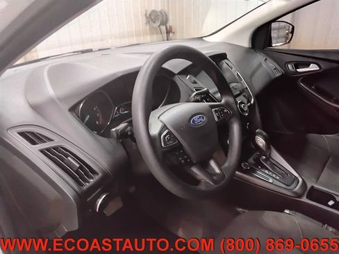 Used 2017 Ford Focus SEL FWD image 11