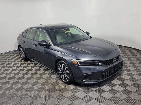 Certified 2023 Honda Civic EX-L image 2