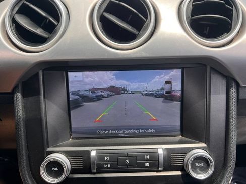 Used 2020 Ford Mustang Premium RWD image 19