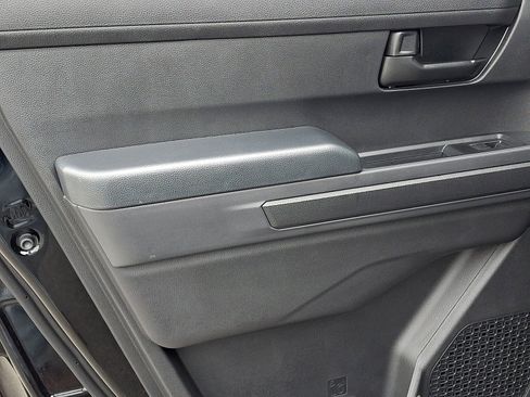 Used 2024 Toyota Tacoma SR5 image 12