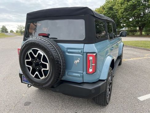 Used 2022 Ford Bronco Outer Banks image 9