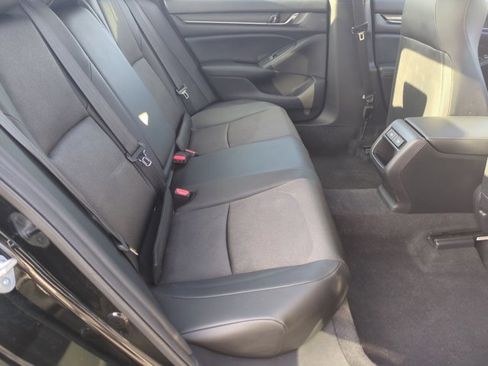 Used 2022 Honda Accord Sport image 18