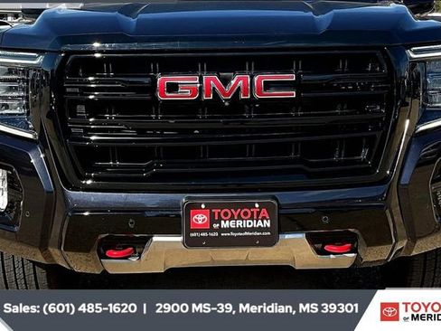 Used 2023 GMC Yukon AT4 w/ AT4 Premium Package image 21