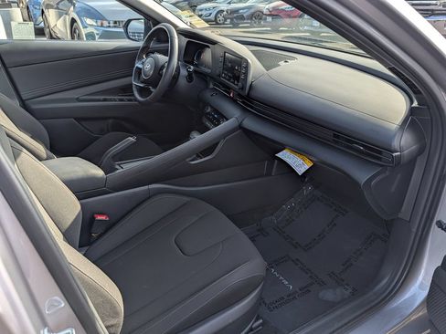 Certified 2026 Hyundai Elantra Sport FWD image 9