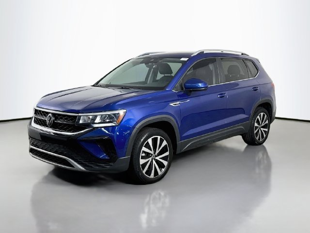 Used 2023 Volkswagen Taos SE FWD image 4