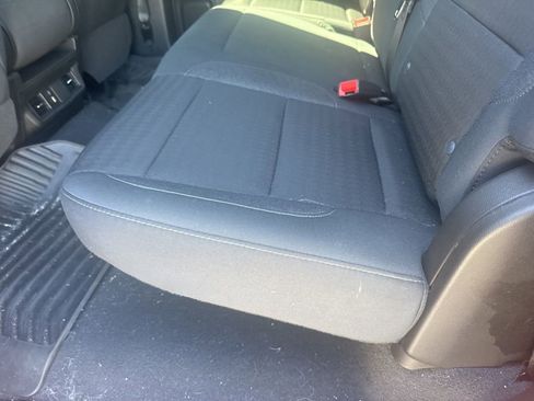 Used 2024 Chevrolet Silverado 1500 Custom image 13