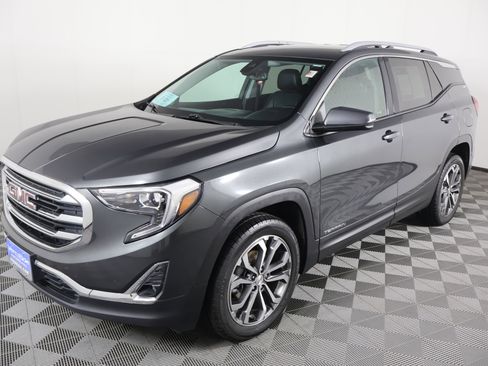 Used 2021 GMC Terrain SLT image 10