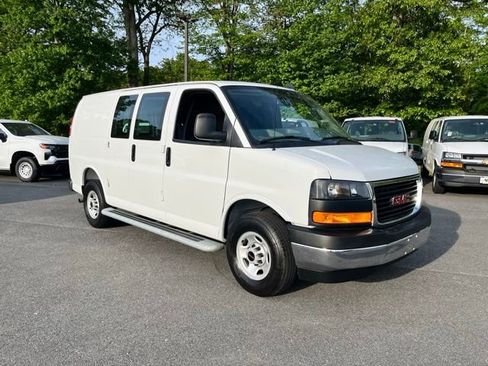 Used 2025 GMC Savana 2500 w/ Driver Convenience Package RWD image 4