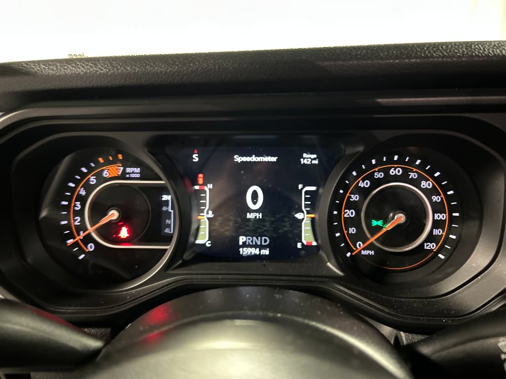 Used 2025 Jeep Wrangler Unlimited Sport AWD/4WD image 16